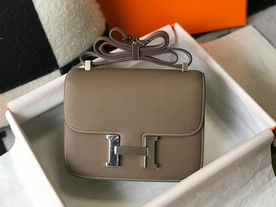 Hermes Constance 18/ 24