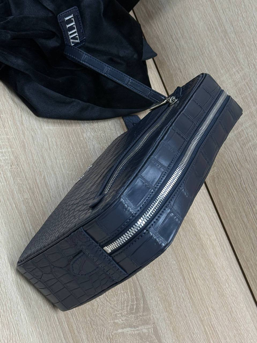 Клатч Zilli из кожи крокодила
