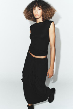 ZARA ЮБКА МИДИ СО СКЛАДКАМИ, ЧЕРНЫЙ