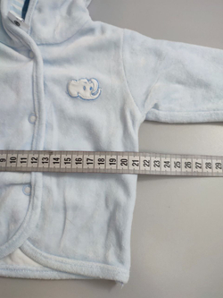 Кофта C&A мягкая на 1 месяц