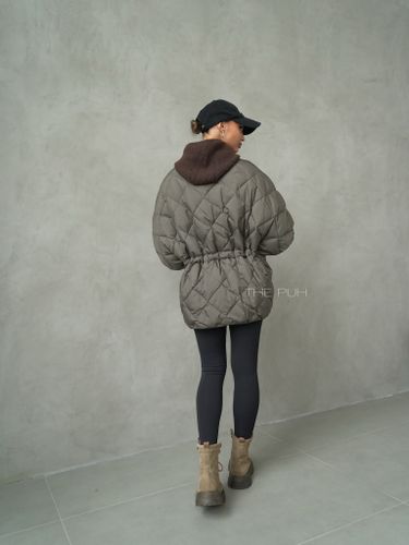 Жилет с трикотажным капюшоном в цвете хаки