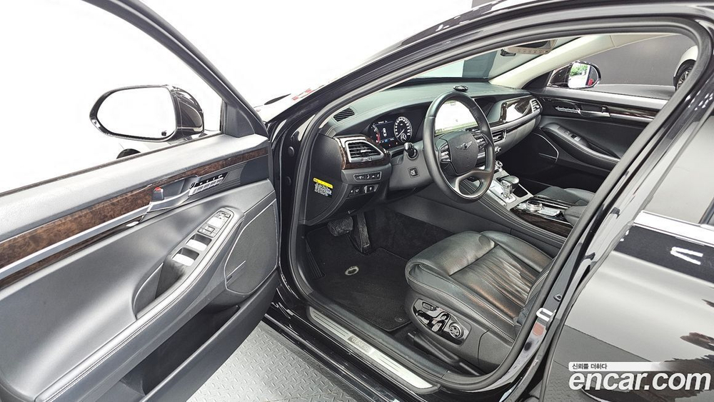 Genesis G90 3.8 AWD (11.2019)