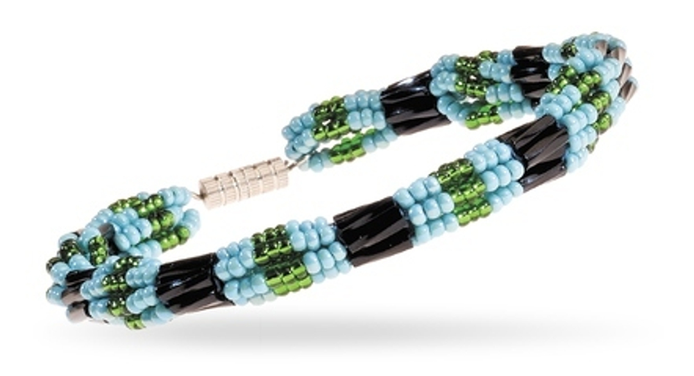 производитель РАДУГА БИСЕРА¶артикул А-168¶техника бисероплетение¶цветная схема и подробные, специаль