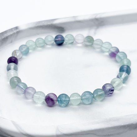 Браслет, флюорит, диаметр бусин около 6 мм, размер 17 см