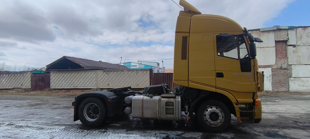 HONGYAN 908 4x2 Седельный тягач 908 (Дизельный, 12,9 л, 517 л.с., АТ)