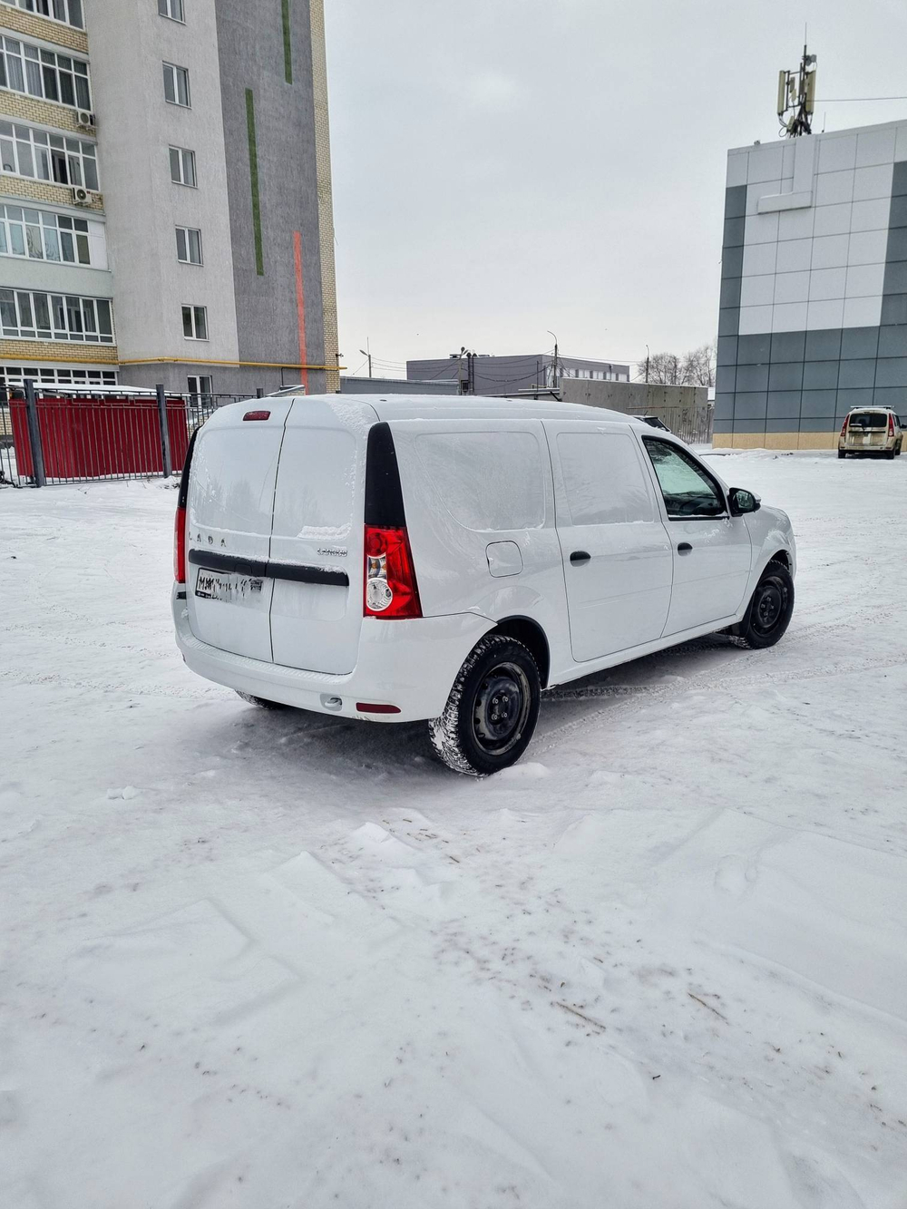 Аренда LADA LARGUS фургон