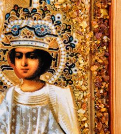 AMB-72/14 Икона Божией Матери «Тамбовская» (с янтарной крошкой) дер.краш.рамка 30х40