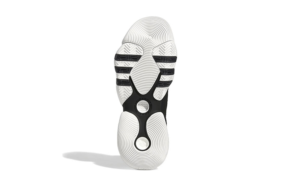 Кроссовки Adidas Trae Young 2.0
