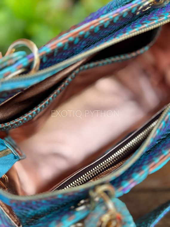 Сумка из питона в стиле Dior BG-510