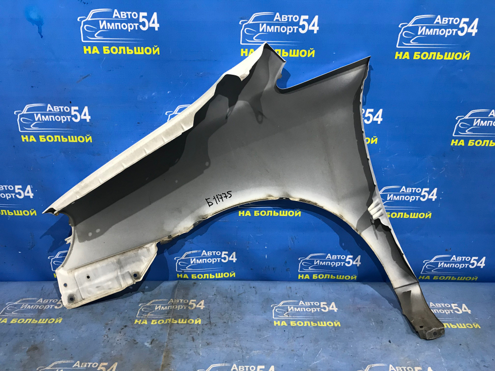 Крыло переднее правое TOYOTA NADIA 1998-2003