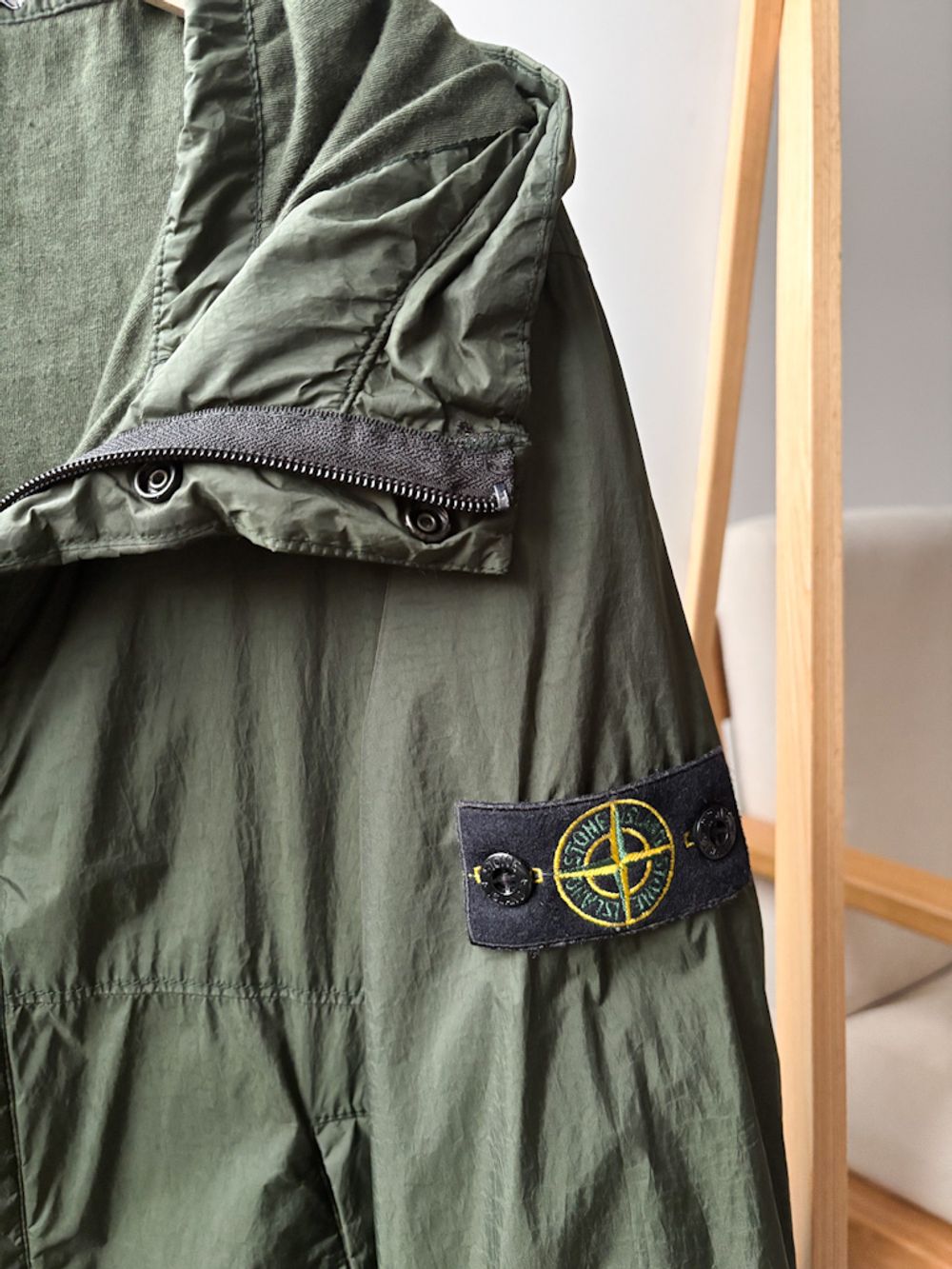 Новая куртка Stone Island, 140