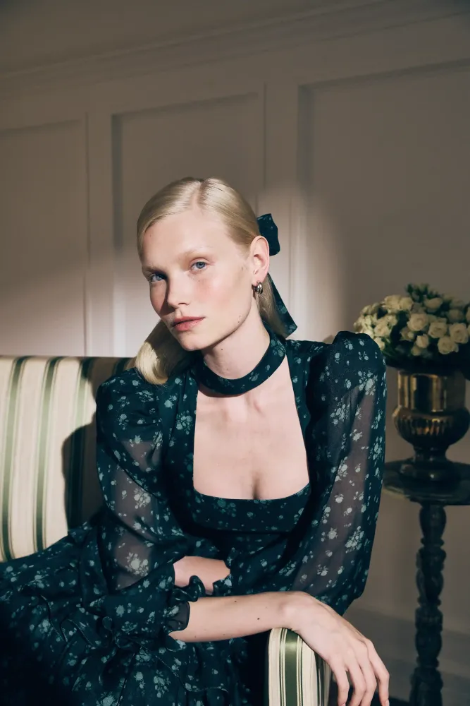 Valerie midi, платье миди из темно-зеленого шифона с цветочным принтом