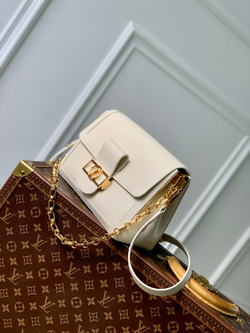 Louis Vuitton Dauphine Soft MM