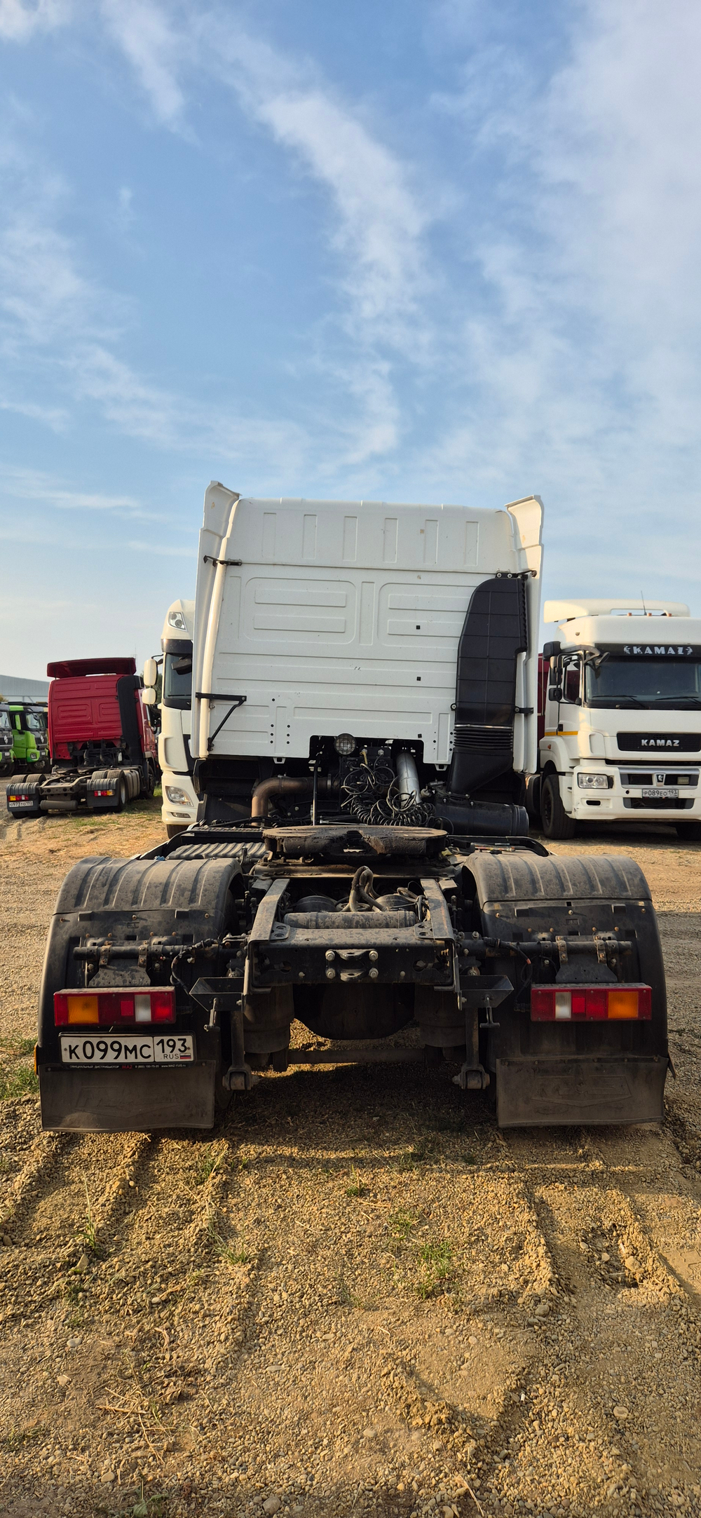 МАЗ 5440 4x2 Седельный тягач 544028-570-031 (Дизельный, 11,6 л, 423 л.с., МТ)