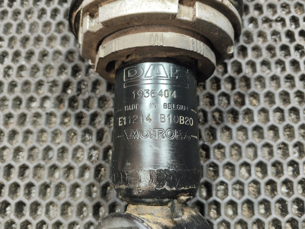 Амортизатор кабины передний 2020г