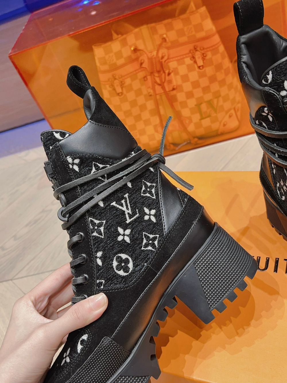 Louis Vuitton Laureate Desert Boot
