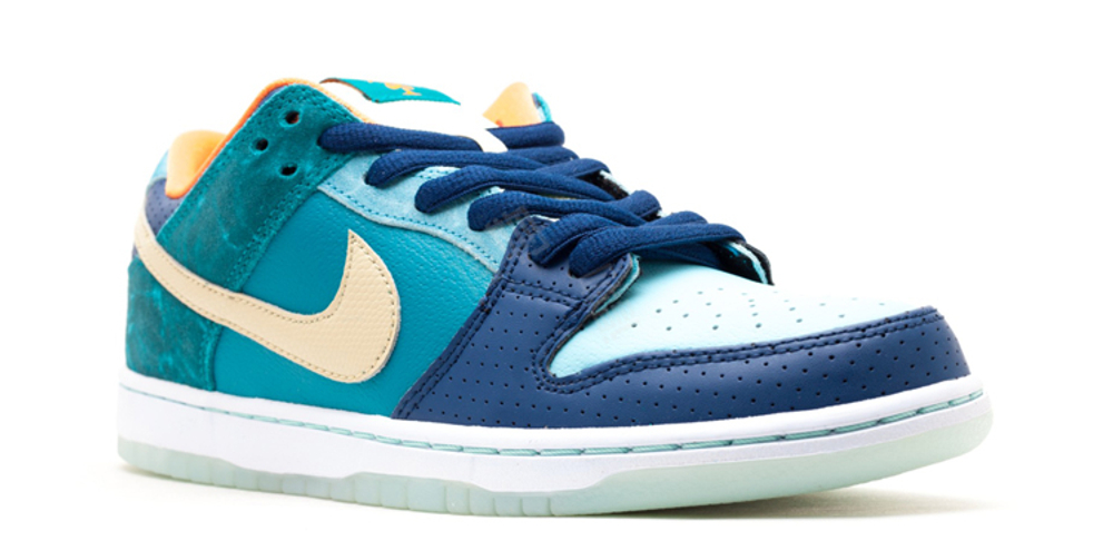 Кроссовки Nike Dunk Sb Mia Skate Shop
