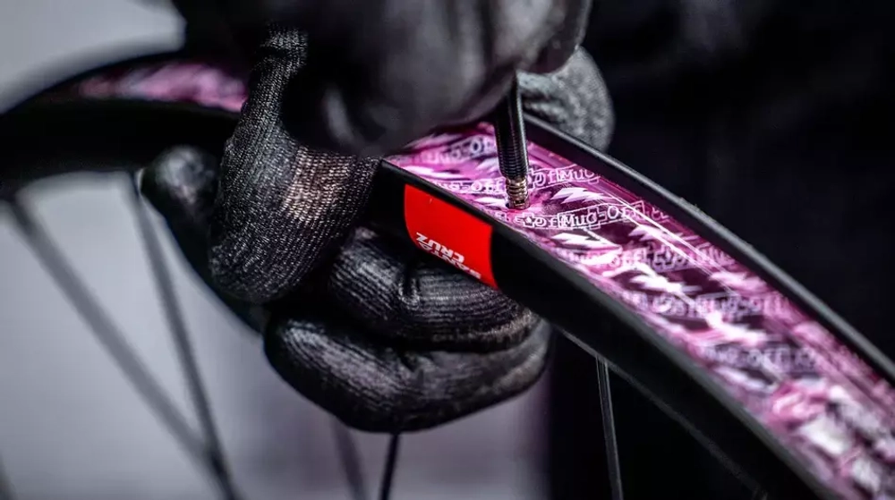 Комплект для беcкамерки MUC-OFF Ultimate Tubless Kit Enduro/DH/Trail