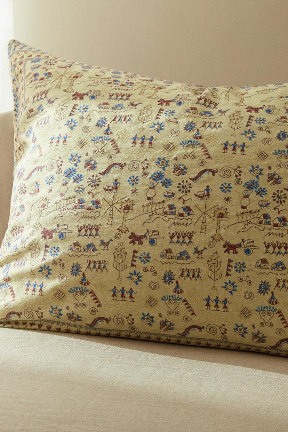 ZARA HOME ЧЕХОЛ ДЛЯ ДЕКОРАТИВНОЙ ПОДУШКИ С ВЫШИВКОЙ, СВЕТЛО-ЗЕЛЕНЫЙ