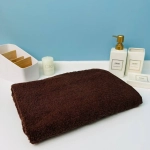 Полотенце махровое 70*140см «Vivien» цвет шоколад 10620 плотность 400гр/м2 с петелькой-подвесом