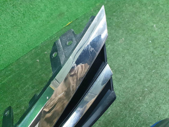 Решетка радиатора Toyota Corolla E160 (2015-2019)