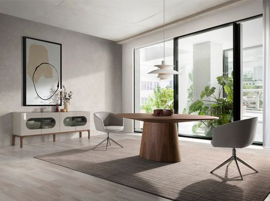 Поворотное кресло 4133/A172 из светло-серой ткани Испания 