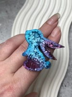 Брошь Зайчик из эпоксидной смолы