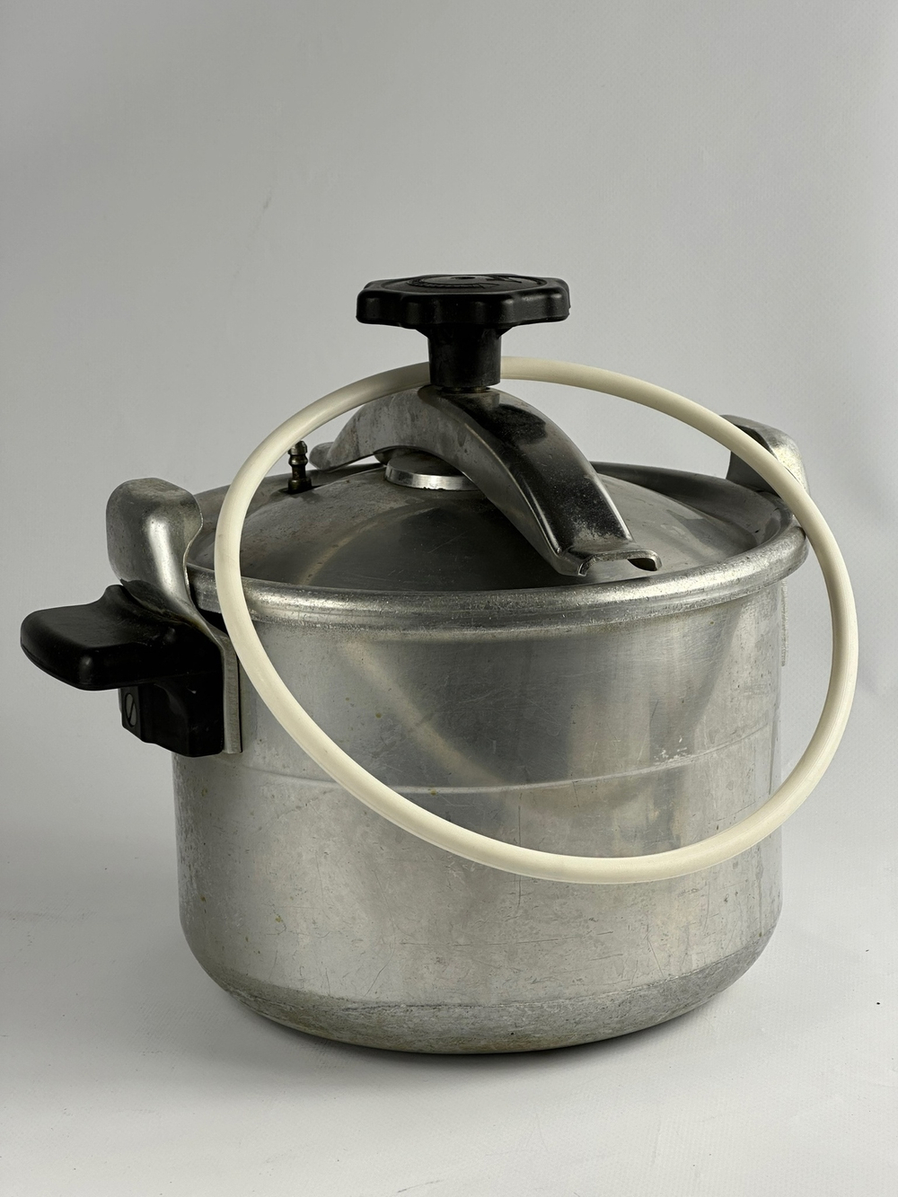 Резинка для скороварки 215х230 белая