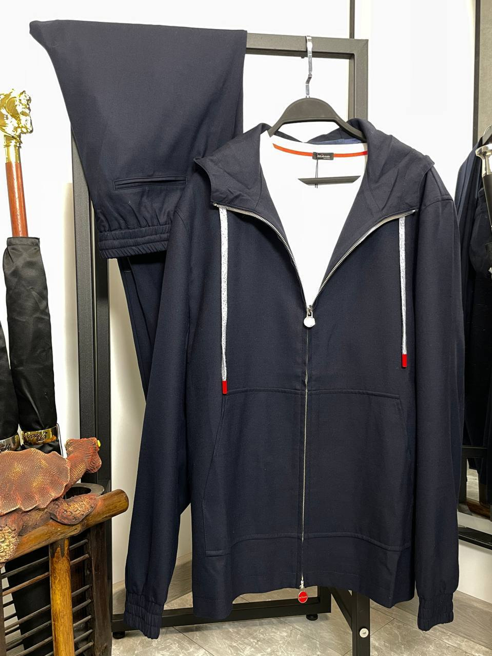 Костюм Kiton