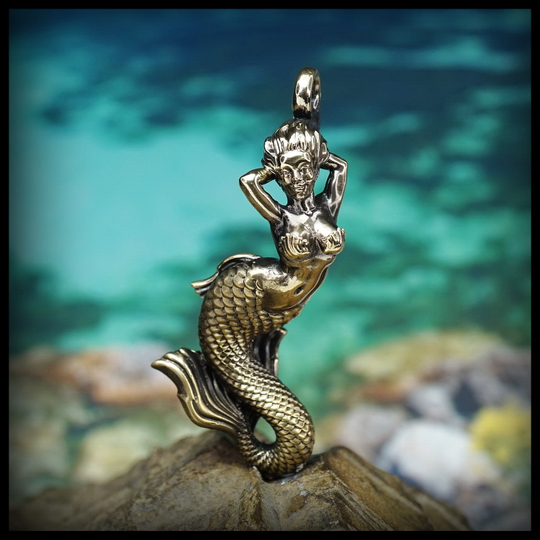 Брелок для ключей "Русалка в бикини" , латунь