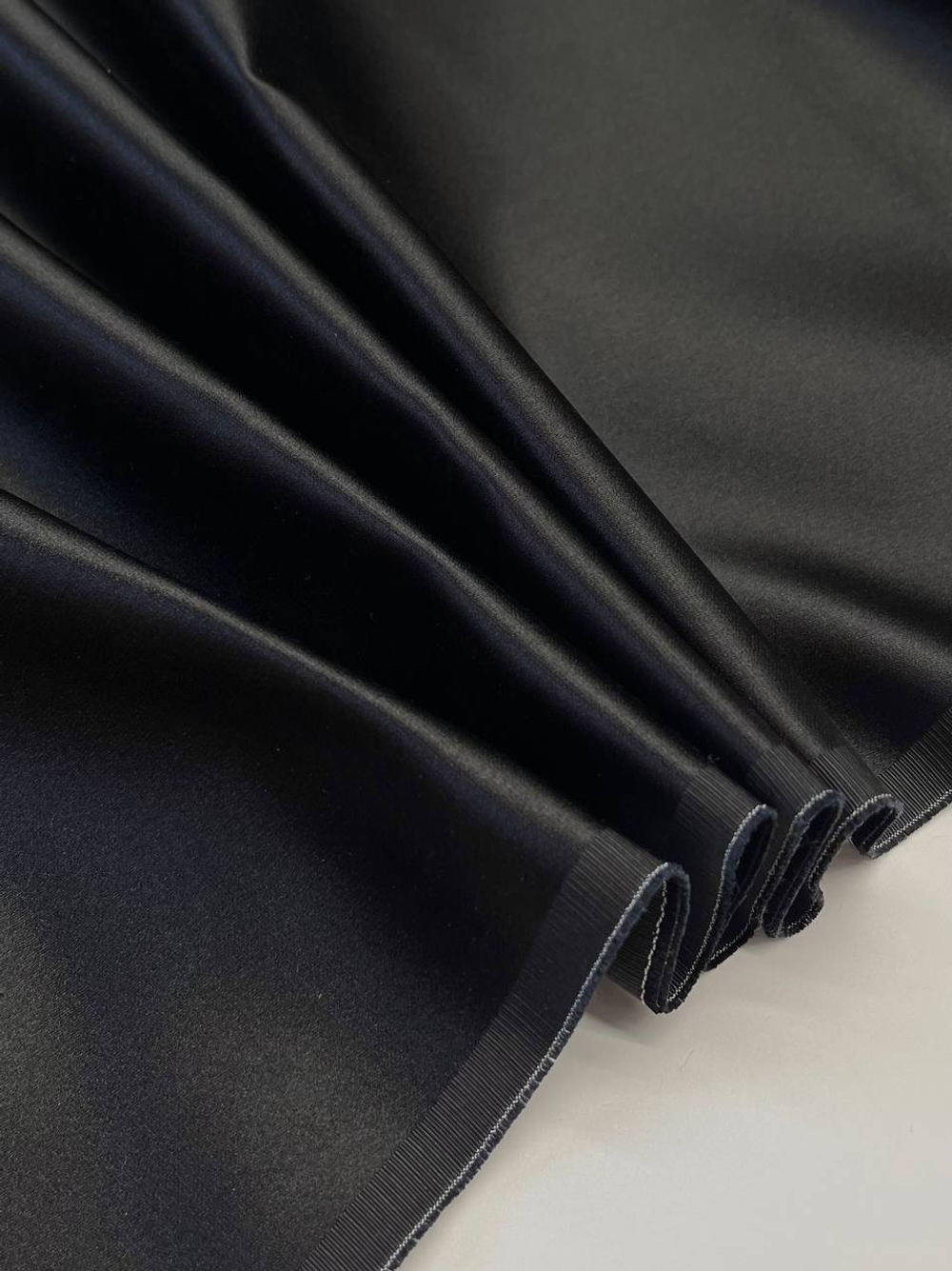 Шелк черный