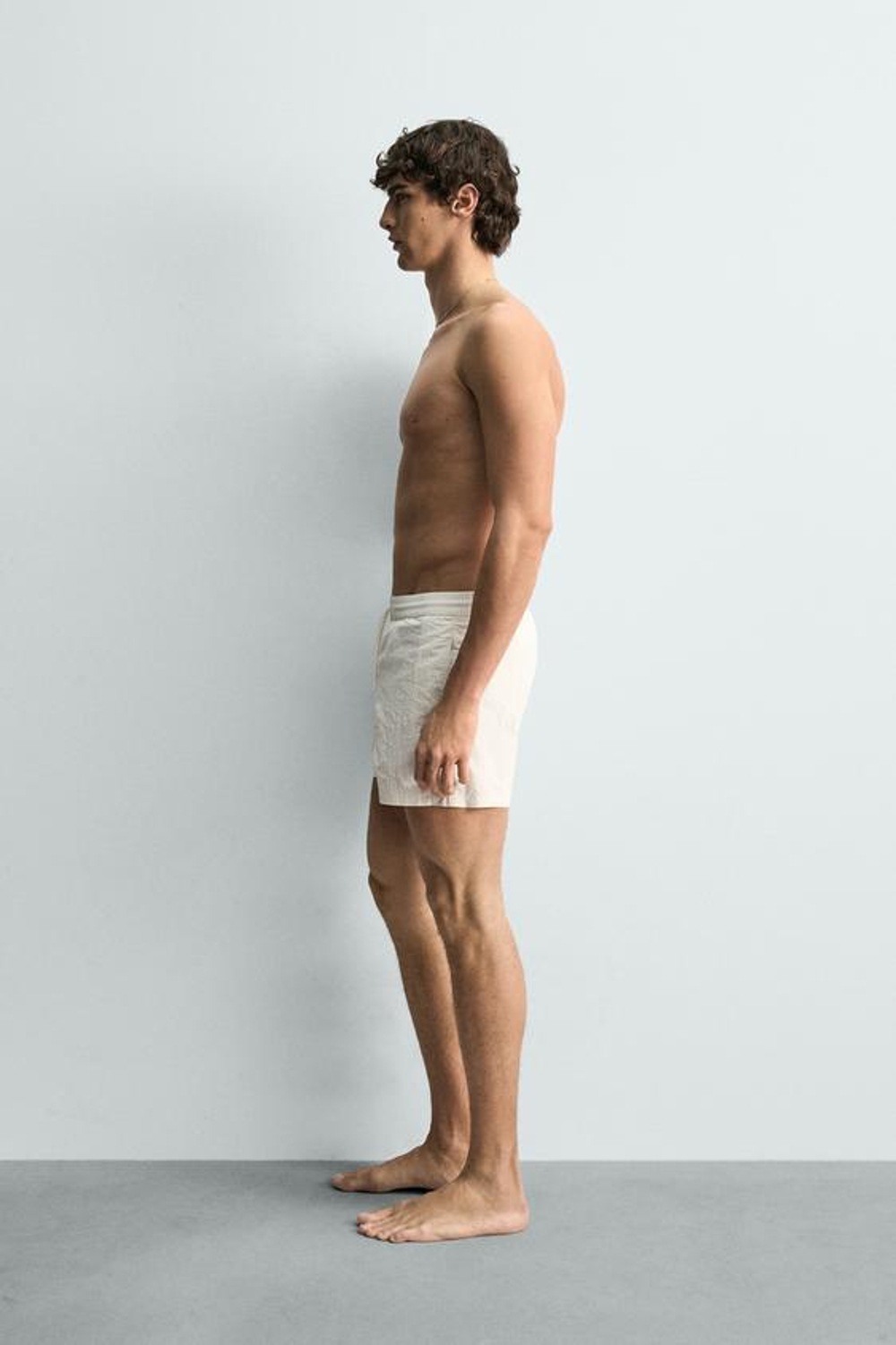 ZARA БАЗОВЫЕ ПЛАВКИ СРЕДНЕЙ ДЛИНЫ, ЭКРЮ