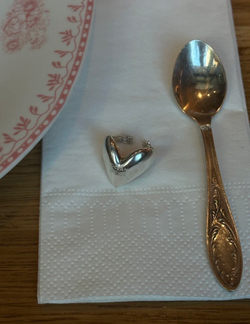 Кольцо-печатка "Обнимаю сердцем"