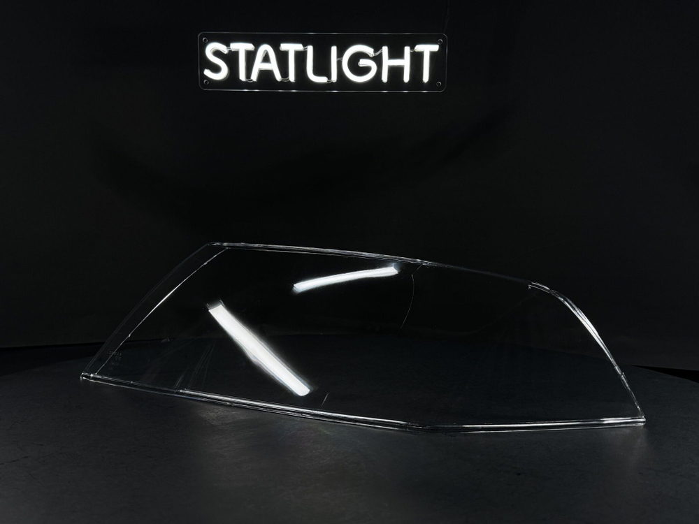 Левое стекло фары Skoda Octavia 2 A5 2004-2009