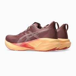 Женские Кроссовки для бега ASICS Novablast 5 rubble red/fawn