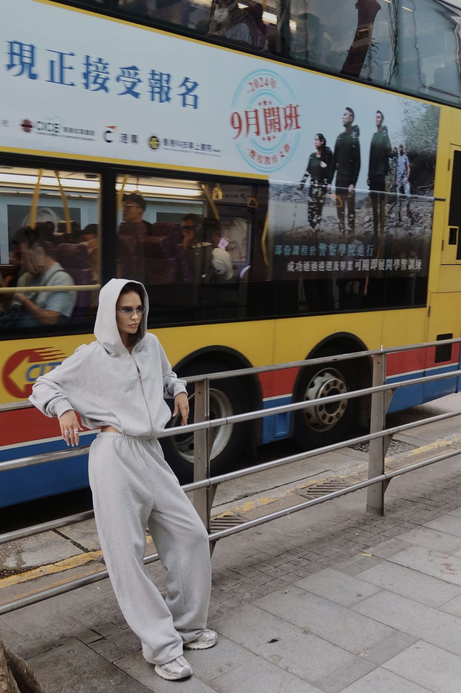 zip худи introvert, серый меланж