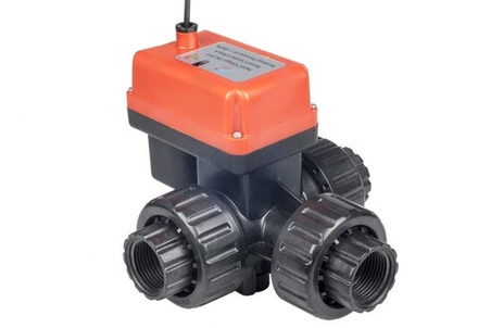 Кран электроприводный Runxin Q934013-50 (24V)PVC (трехходовой)