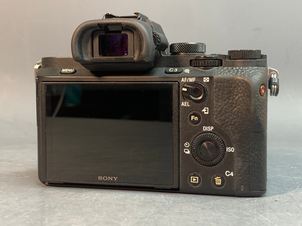 Sony A7 II, 100.000 кадров пробега.