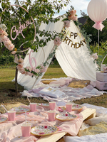Girl’s Picnic