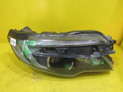 Битая Фара правая Honda Pilot 3 (2015-2018) LED