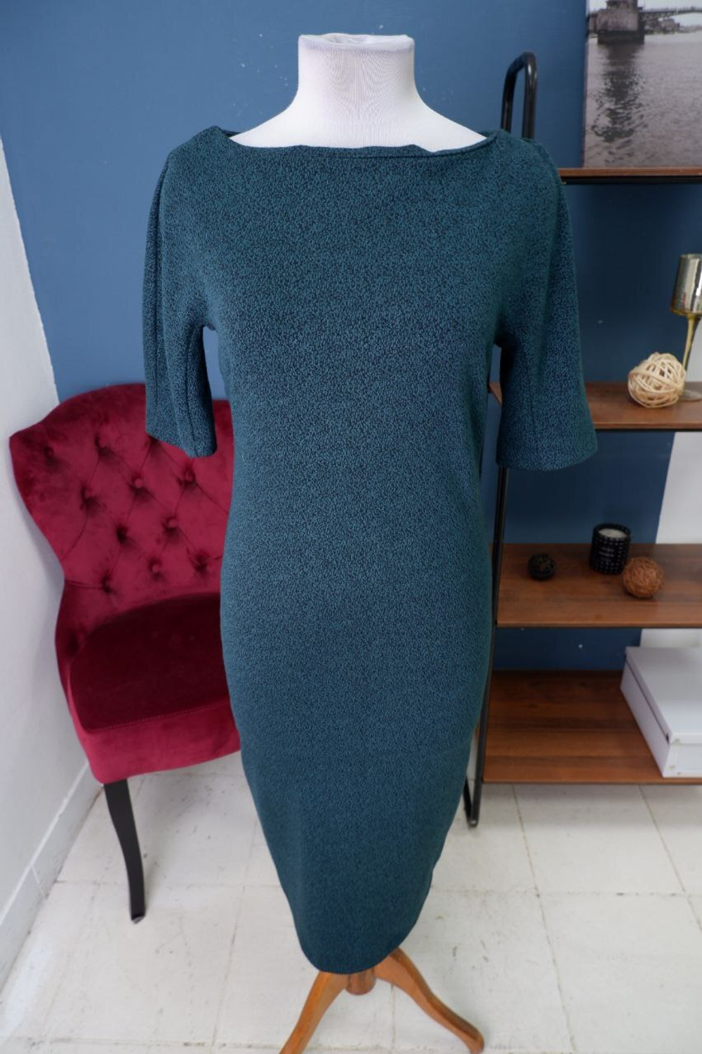 Платье Oodji элегантное 46 размер