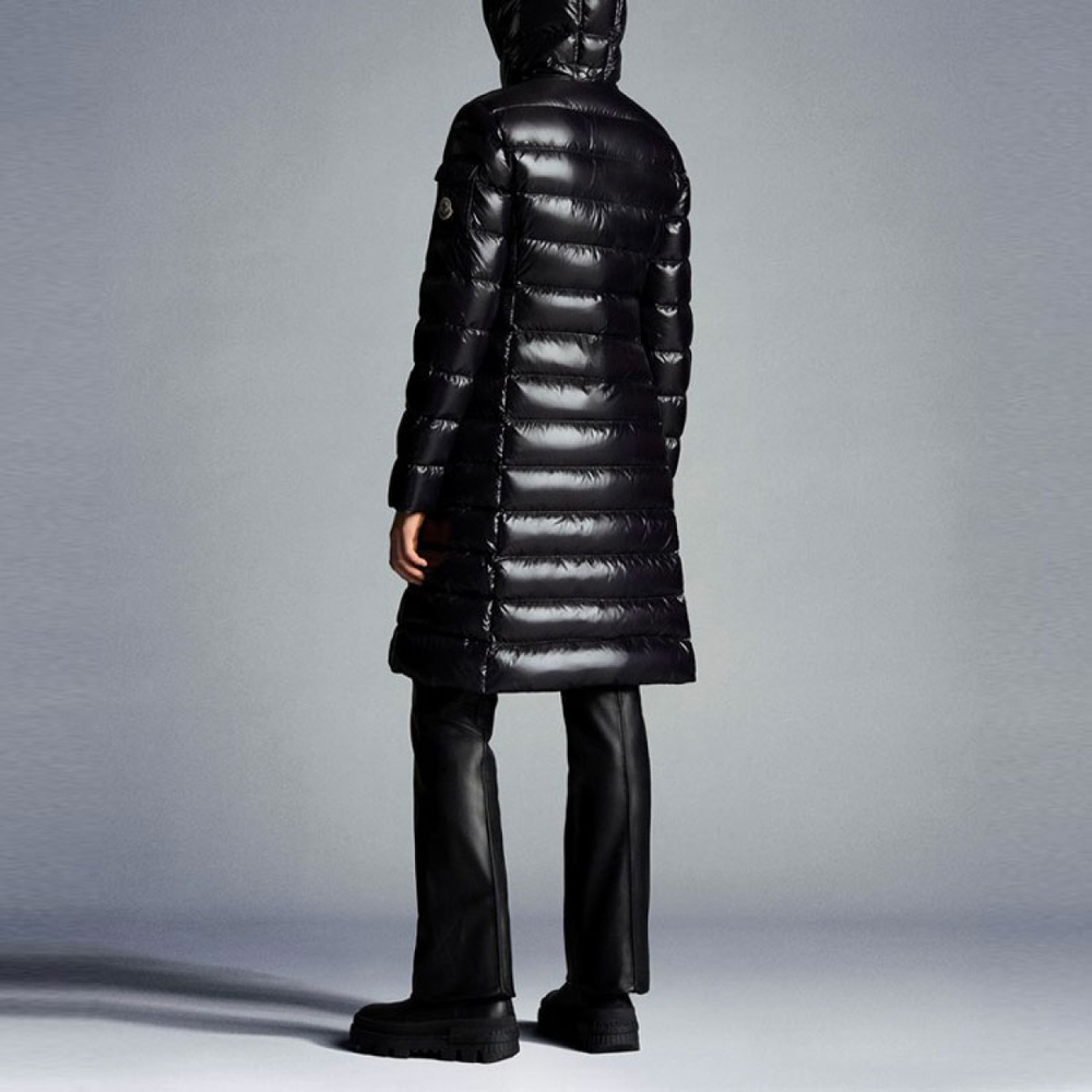 Куртки Moncler Moka, 0931C5130068950999