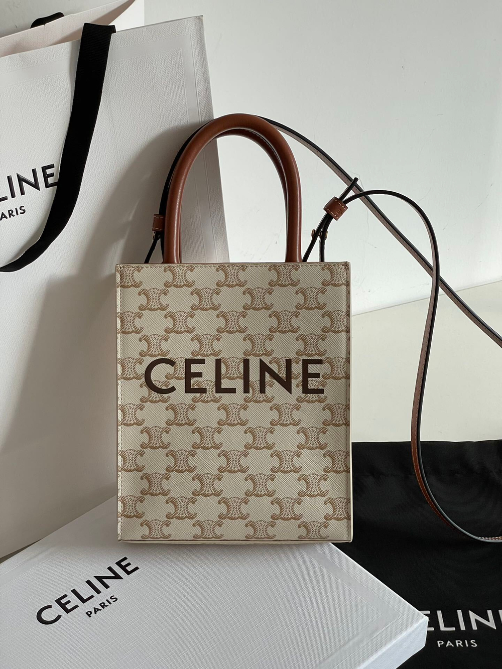 Celine Mini Vertical Cabas 20 cm