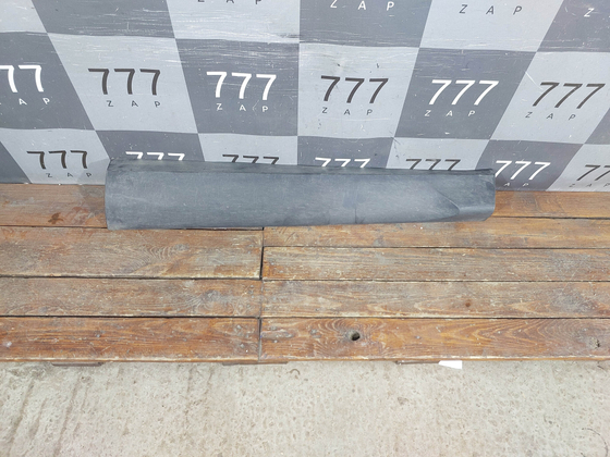 Накладка двери передней правой Hyundai Tucson 4 (NX4) 20-нв Б/У Оригинал 87722N9000