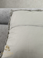 Подушка декоративная "Кружево" серо-оливковая 45x45x10см от J-LINE