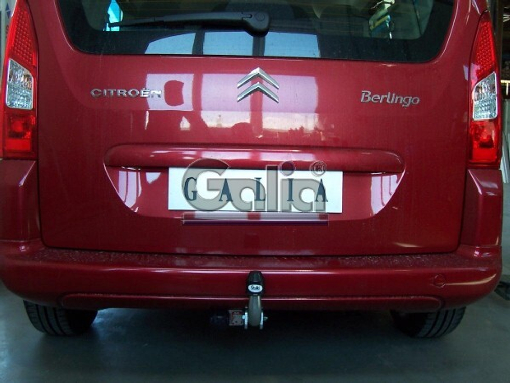 Фаркоп оцинкованный Galia C052A для Peugeot Partner 2008-, Citroen Berlingo 2008-(паспорт и сертификат в комплекте)(без электрики)