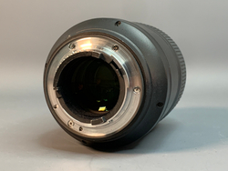 Nikon 105mm 2.8G IF-ED AF-S VR Micro-Nikkor