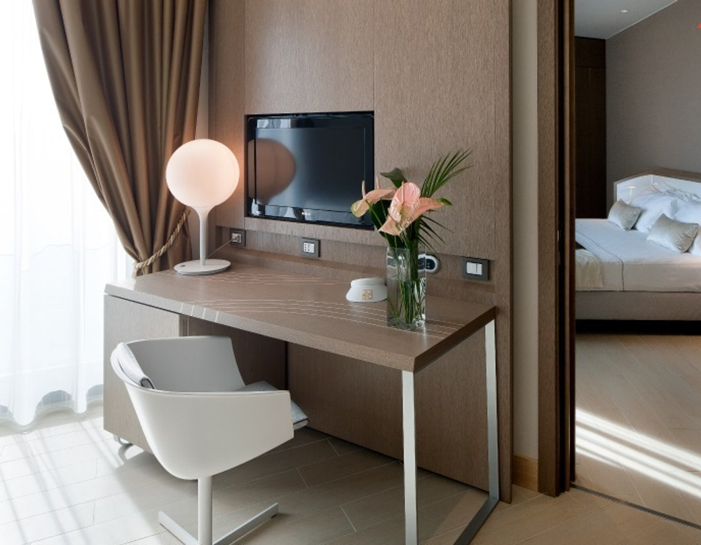 лампа настольная Castore D14