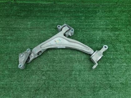 Рычаг передний правый Lixiang L9 (2022-н.в.)