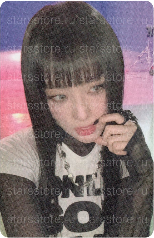 Фотокарта Seulgi Red Velvet - Accidentally On Purpose (Apple Music)